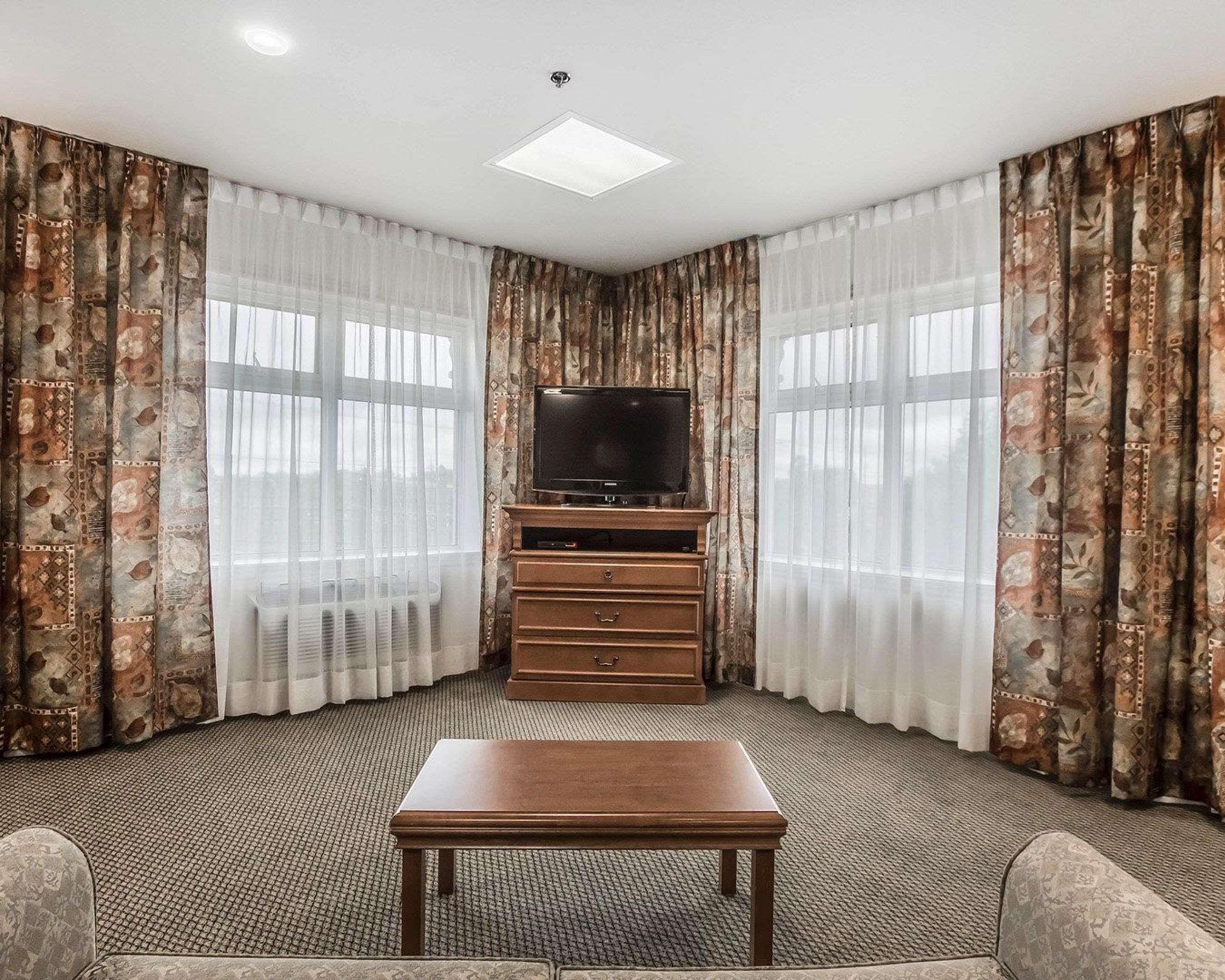 Quality Suites Drummondville Εξωτερικό φωτογραφία