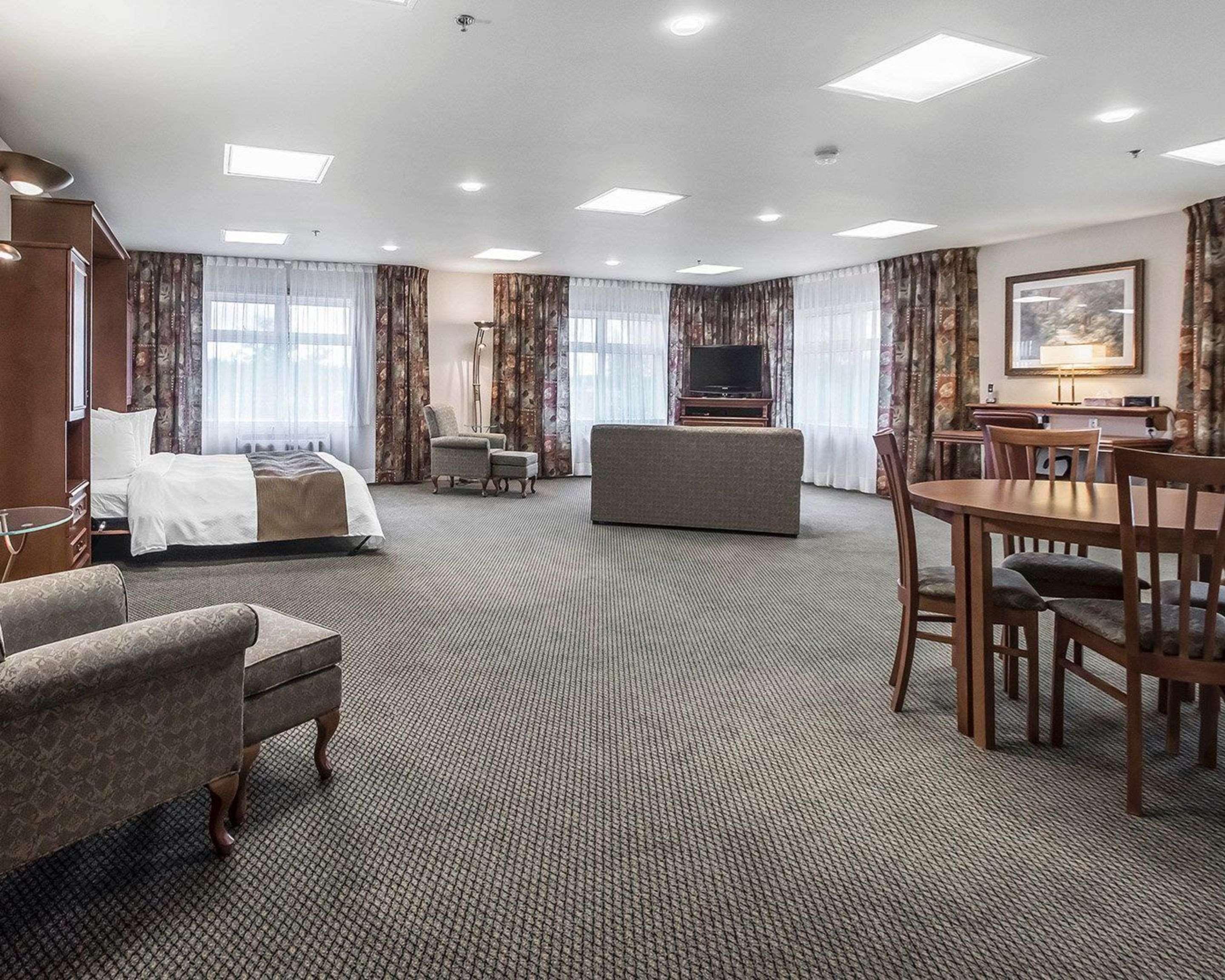 Quality Suites Drummondville Εξωτερικό φωτογραφία