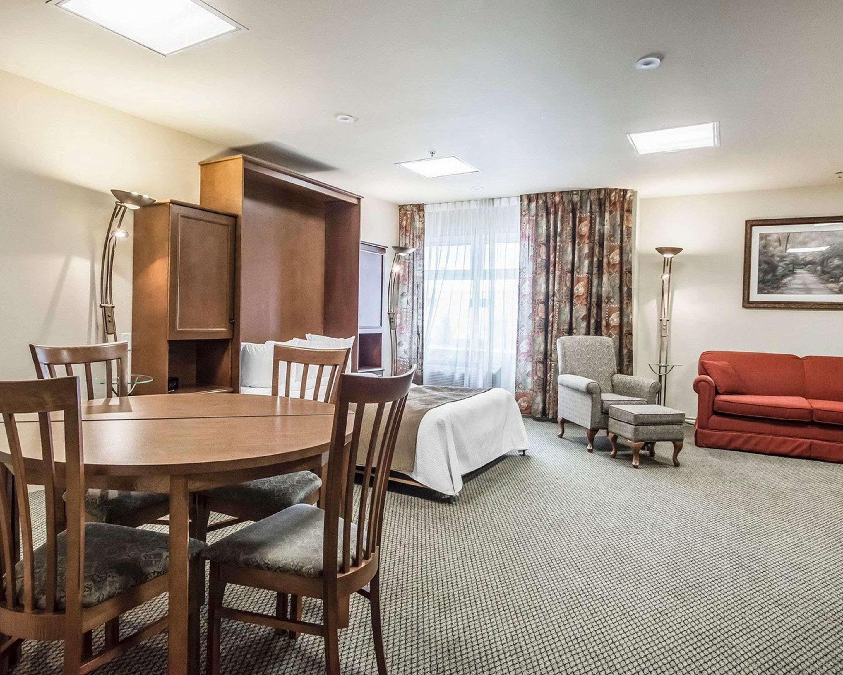 Quality Suites Drummondville Εξωτερικό φωτογραφία