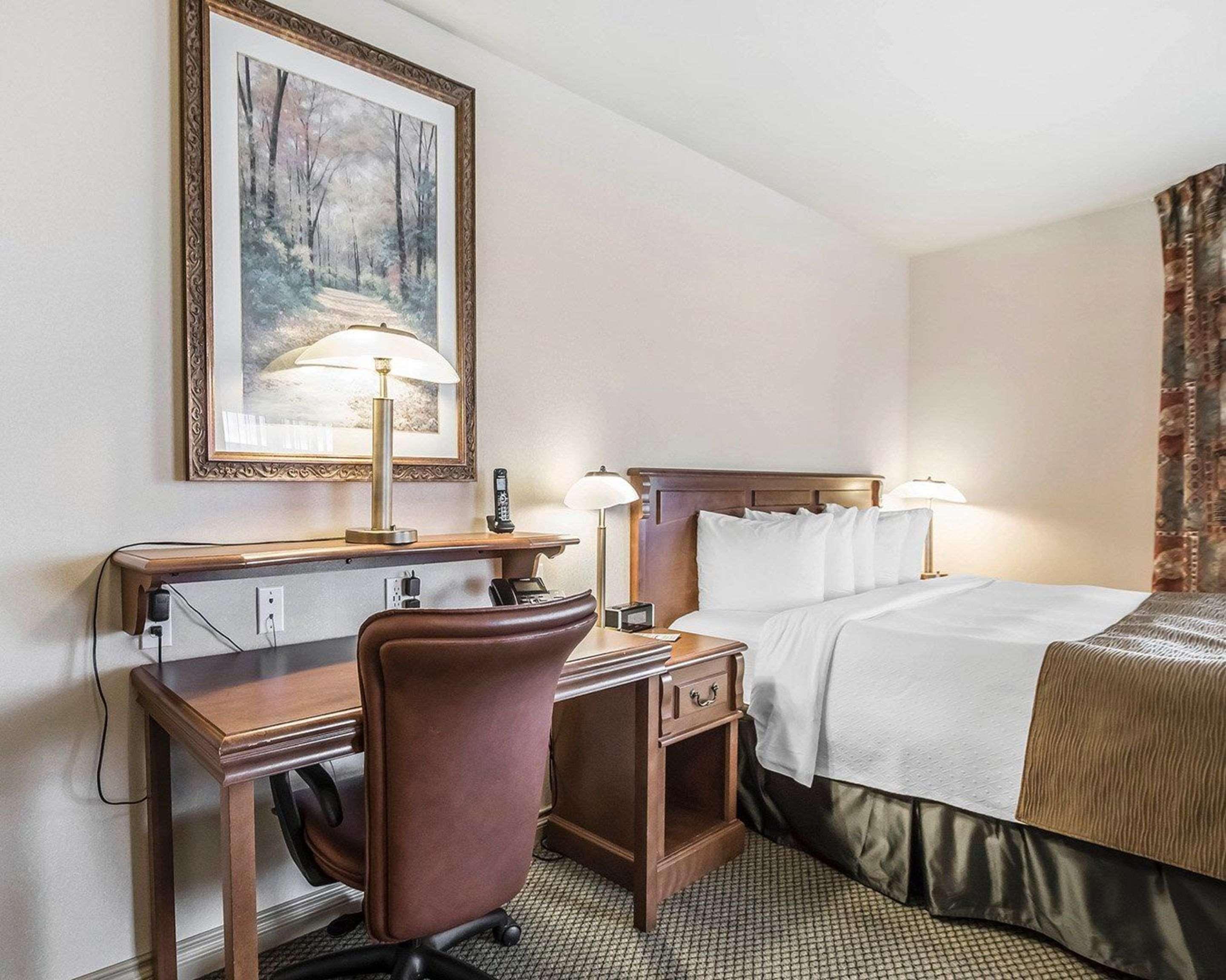 Quality Suites Drummondville Εξωτερικό φωτογραφία